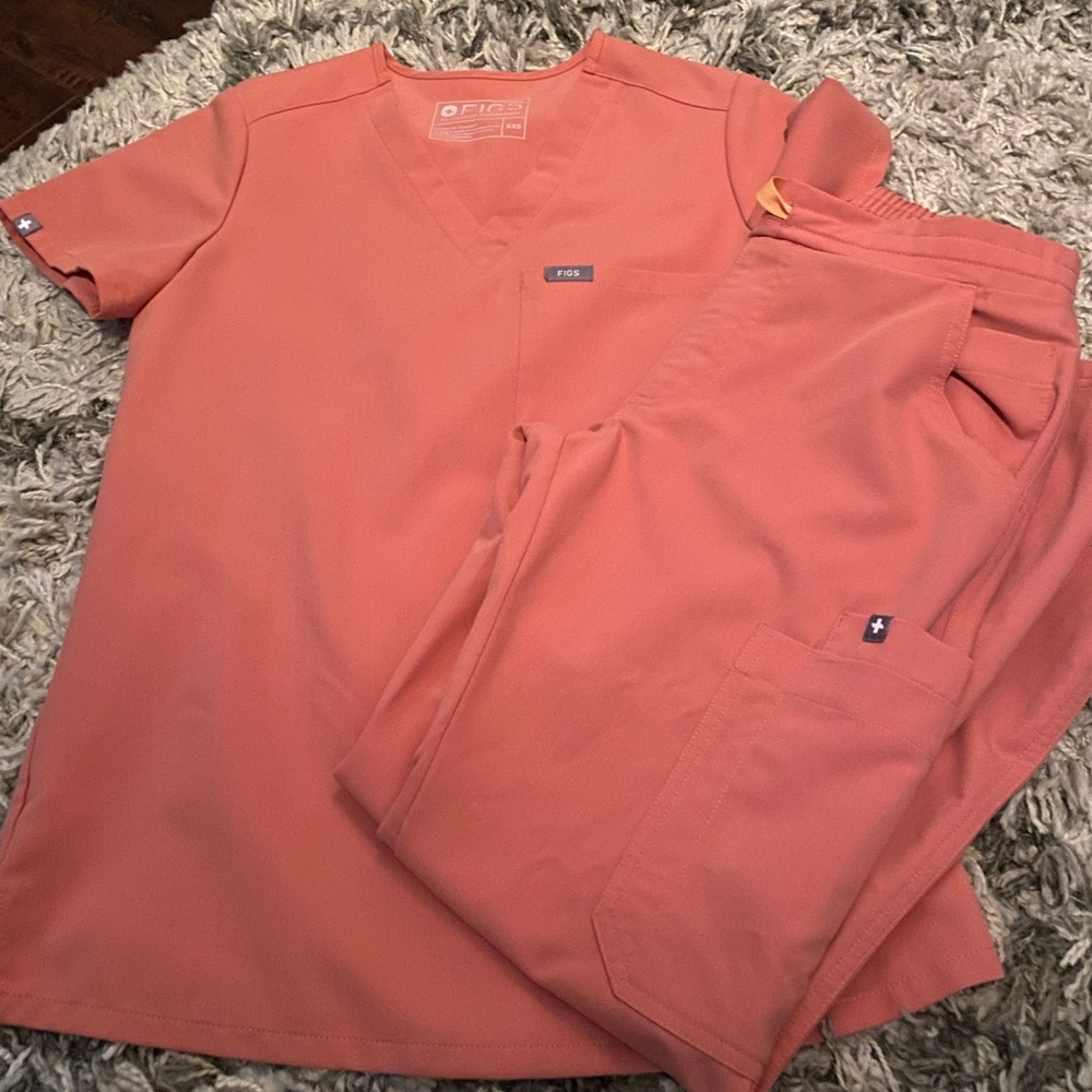 Coral Figs set